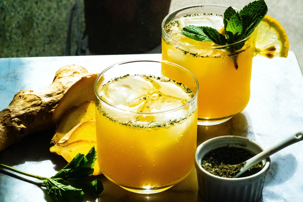 Summer solstice rituals: Make summer iced tea or lemonade